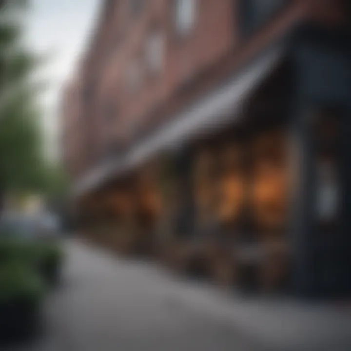 Charming streets filled with trendy cafes in the West Loop